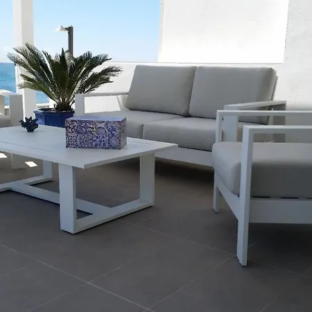 In Mit Terrasse Direkt Am Und Herrlichem Blick * Estepona